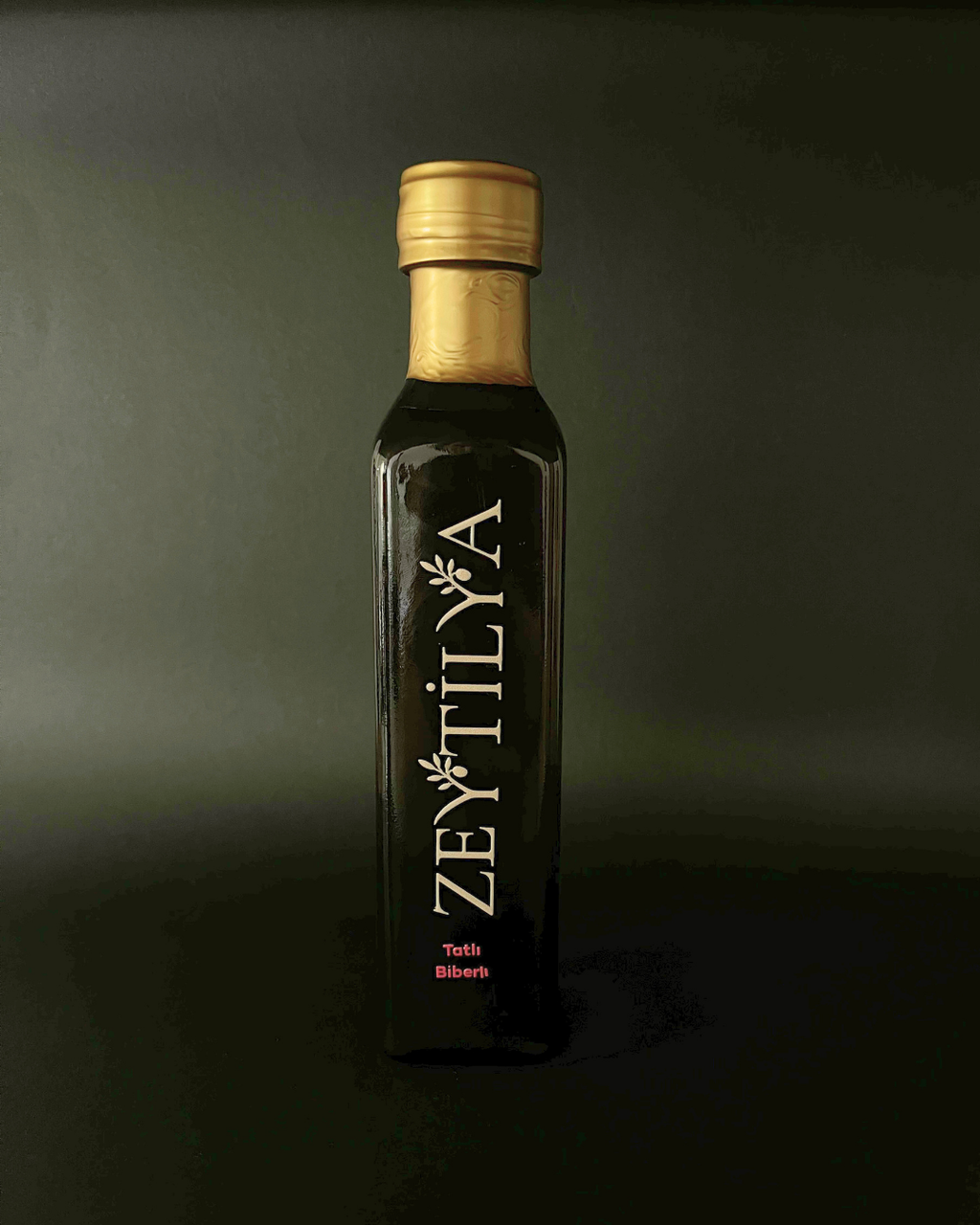 Zeytilya Tatlı Kırmızı Biberli Doğal Zeytinyağı